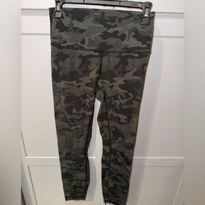 Lululemon Green Camo Align Leggings 25” High Rise | Size 6 | EUC